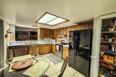Casa en alquiler en Dade City, Florida, 3 dormitorios, 141.21 m2 № 2223185 - foto 7