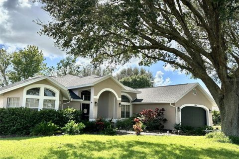 House in Sebring, Florida 3 bedrooms, 237.74 sq.m. № 1411425 - photo 1
