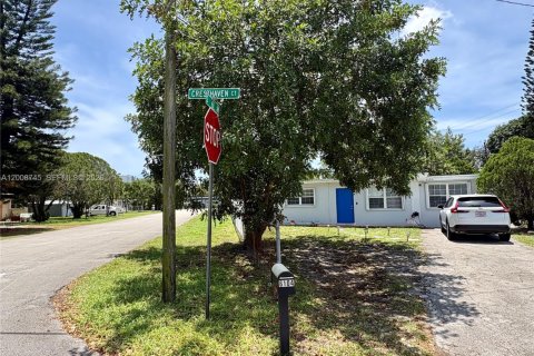 Appartement à louer à Hollywood, Floride: 81.01 m2 № 2076319 - photo 17