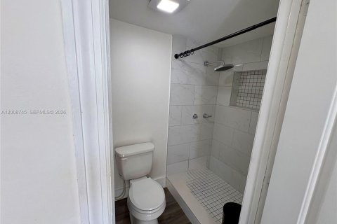 Appartement à louer à Hollywood, Floride: 81.01 m2 № 2076319 - photo 5