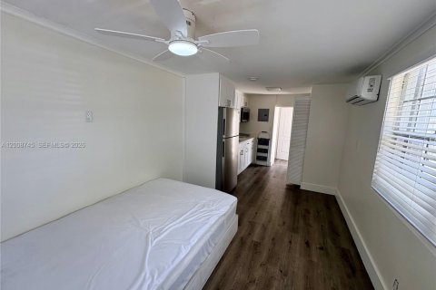 Appartement à louer à Hollywood, Floride: 81.01 m2 № 2076319 - photo 11