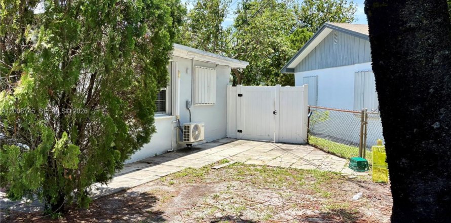 Studio à Hollywood, Floride № 2076319