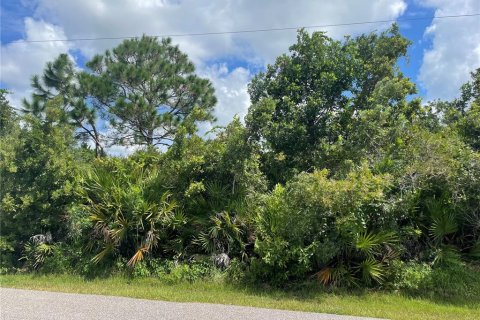 Land in Palm Coast, Florida № 695539 - photo 1