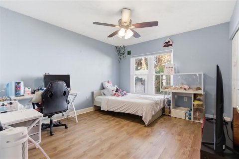 House in Brandon, Florida 3 bedrooms, 176.61 sq.m. № 2215243 - photo 16