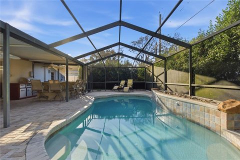 House in Brandon, Florida 3 bedrooms, 176.61 sq.m. № 2215243 - photo 27
