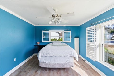 House in Brandon, Florida 3 bedrooms, 176.61 sq.m. № 2215243 - photo 12