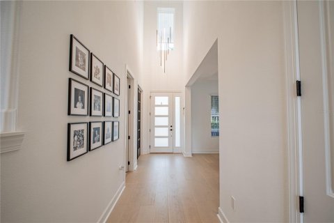 House in Orlando, Florida 4 bedrooms, 393.91 sq.m. № 1827680 - photo 14