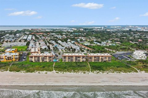 Condominio en venta en Cape Canaveral, Florida, 2 dormitorios, 113.53 m2 № 2420210 - foto 24