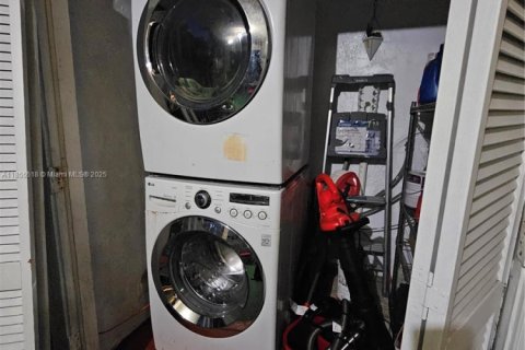 Copropriété à vendre à Miami, Floride: 2 chambres, 85.56 m2 № 1877865 - photo 14