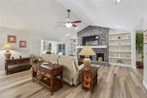 Villa ou maison à vendre à Spring Hill, Floride: 5 chambres, 335.38 m2 № 1907267 - photo 8