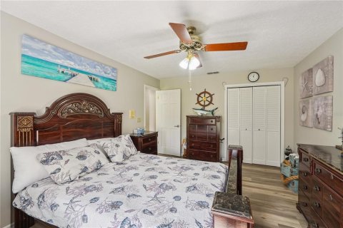 Villa ou maison à vendre à Spring Hill, Floride: 5 chambres, 335.38 m2 № 1907267 - photo 12