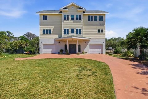 House in Tarpon Springs, Florida 3 bedrooms, 293.94 sq.m. № 2110577 - photo 5