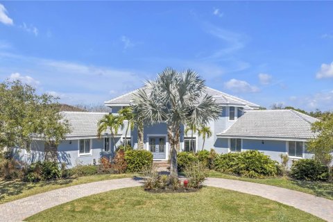 Casa en Clearwater, Florida 4 dormitorios, 350.06 m2 № 2111014