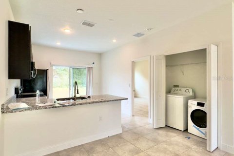 Duplex in Ocala, Florida 6 bedrooms, 223.15 sq.m. № 2341637 - photo 15