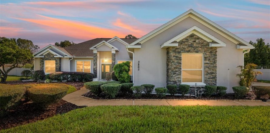 Casa en Ocala, Florida 4 dormitorios, 236.44 m2 № 2214567
