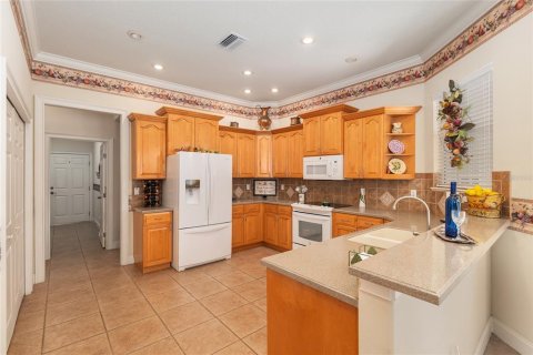 Casa en venta en Ocala, Florida, 4 dormitorios, 236.44 m2 № 2214567 - foto 2
