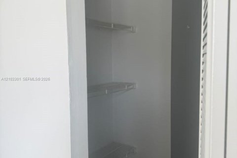 Touwnhouse à louer à Lauderhill, Floride: 2 chambres, 87.33 m2 № 2417466 - photo 15