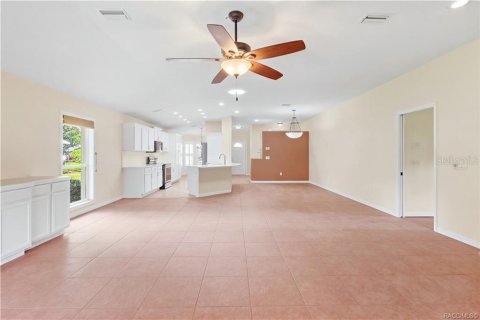 Casa en venta en Crystal River, Florida, 4 dormitorios, 202.34 m2 № 2384396 - foto 19