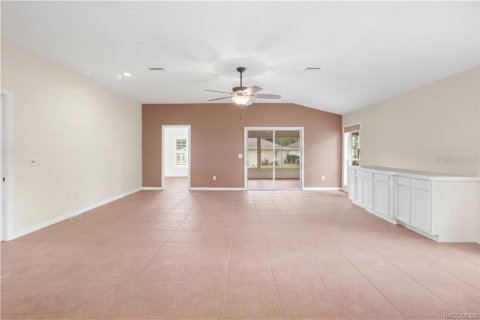 Casa en venta en Crystal River, Florida, 4 dormitorios, 202.34 m2 № 2384396 - foto 3