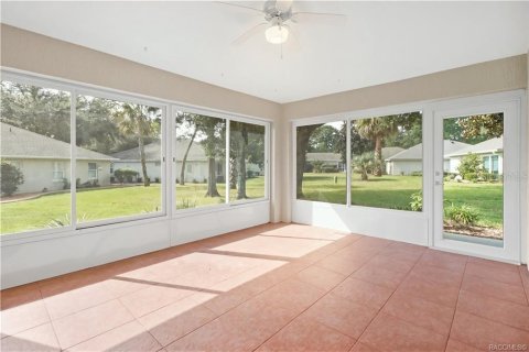 Casa en venta en Crystal River, Florida, 4 dormitorios, 202.34 m2 № 2384396 - foto 5