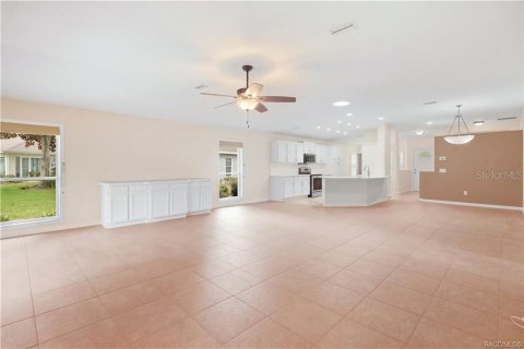 Casa en venta en Crystal River, Florida, 4 dormitorios, 202.34 m2 № 2384396 - foto 17