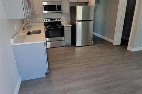 Apartamento en alquiler en Lake Wales, Florida, 3 dormitorios, 102.56 m2 № 1853386 - foto 2