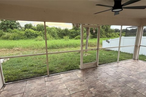 Casa en venta en Riverview, Florida, 4 dormitorios, 175.4 m2 № 1910090 - foto 13