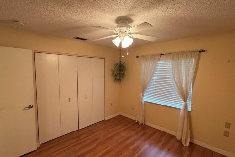 Condo in Sarasota, Florida, 2 bedrooms  № 2376649 - photo 20