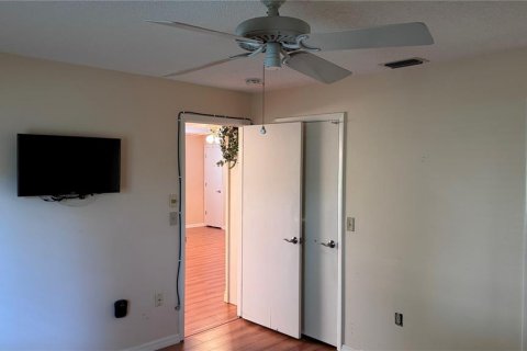 Condo in Sarasota, Florida, 2 bedrooms  № 2376649 - photo 14