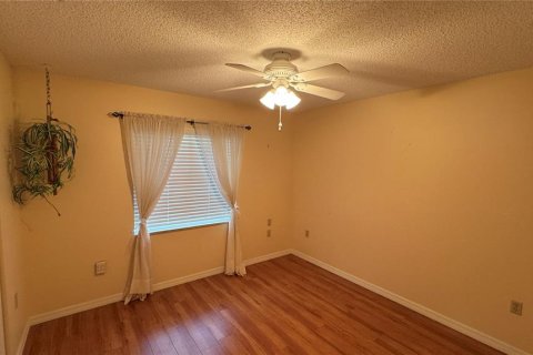 Condo in Sarasota, Florida, 2 bedrooms  № 2376649 - photo 21