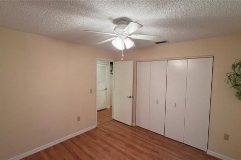 Condo in Sarasota, Florida, 2 bedrooms  № 2376649 - photo 22
