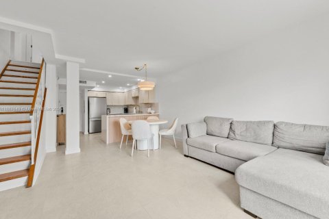 Купить кондоминиум в Санни-Айлс-Бич, Флорида 2 спальни, 95.69м2, № 1940919 - фото 13