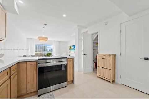 Купить кондоминиум в Санни-Айлс-Бич, Флорида 2 спальни, 95.69м2, № 1940919 - фото 8