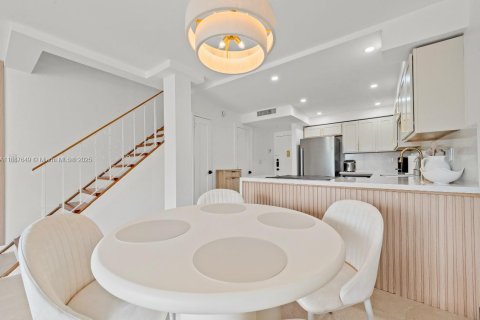 Купить кондоминиум в Санни-Айлс-Бич, Флорида 2 спальни, 95.69м2, № 1940919 - фото 2