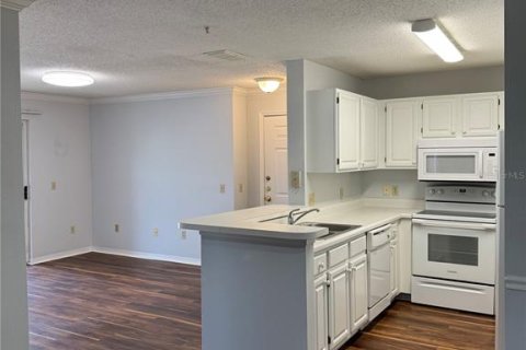 Copropriété à louer à Oviedo, Floride: 2 chambres, 80.92 m2 № 2114980 - photo 5