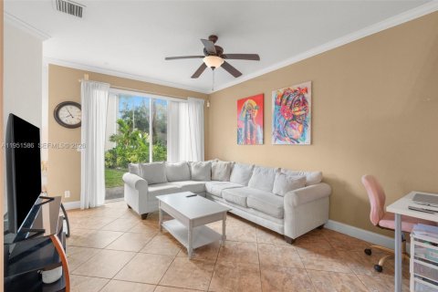 Touwnhouse à louer à Sunrise, Floride: 3 chambres, 134.15 m2 № 2021880 - photo 8