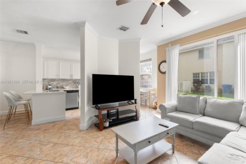 Touwnhouse à louer à Sunrise, Floride: 3 chambres, 134.15 m2 № 2021880 - photo 10