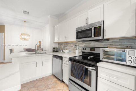 Touwnhouse à louer à Sunrise, Floride: 3 chambres, 134.15 m2 № 2021880 - photo 13