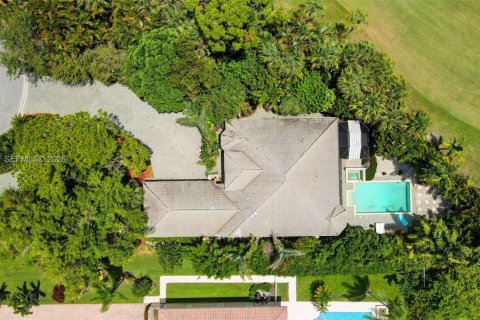 House in West Palm Beach, Florida 3 bedrooms, 229.1 sq.m. № 2007747 - photo 3