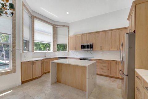 House in West Palm Beach, Florida 3 bedrooms, 229.1 sq.m. № 2007747 - photo 13