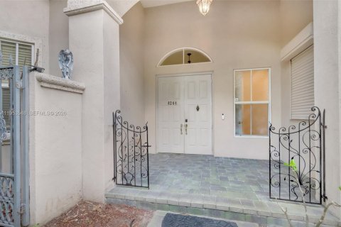 House in West Palm Beach, Florida 3 bedrooms, 229.1 sq.m. № 2007747 - photo 6