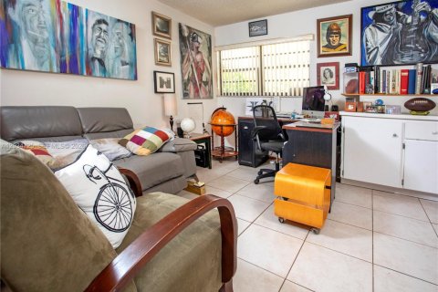 Купить виллу или дом в Майами, Флорида 3 спальни, 185.99м2, № 2085430 - фото 23