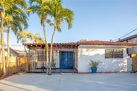 Купить виллу или дом в Майами, Флорида 3 спальни, 185.99м2, № 2085430 - фото 4
