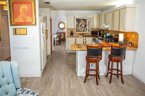 Купить виллу или дом в Майами, Флорида 3 спальни, 185.99м2, № 2085430 - фото 9