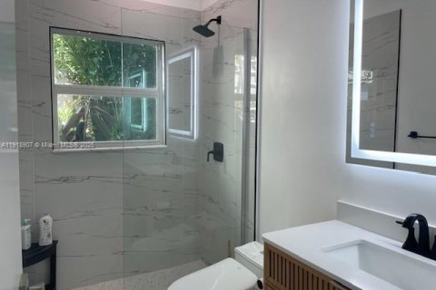 House in Boca Raton, Florida 3 bedrooms, 151.34 sq.m. № 1973350 - photo 4