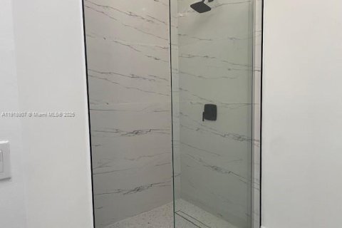 House in Boca Raton, Florida 3 bedrooms, 151.34 sq.m. № 1973350 - photo 7