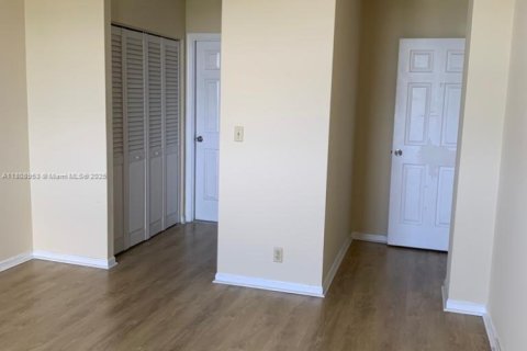 Condominio en venta en Fort Lauderdale, Florida, 2 dormitorios, 94.76 m2 № 1865226 - foto 4