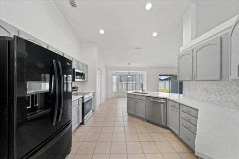 House in Ocala, Florida 4 bedrooms, 239.13 sq.m. № 2298548 - photo 20