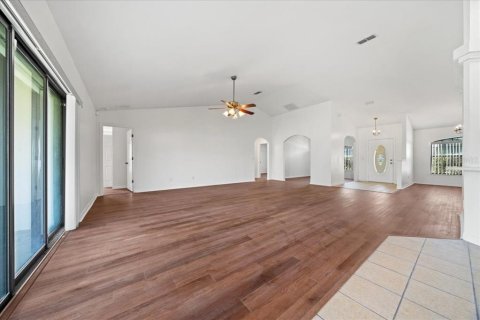 House in Ocala, Florida 4 bedrooms, 239.13 sq.m. № 2298548 - photo 13