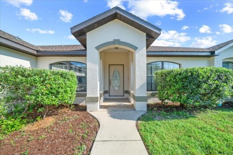 House in Ocala, Florida 4 bedrooms, 239.13 sq.m. № 2298548 - photo 5